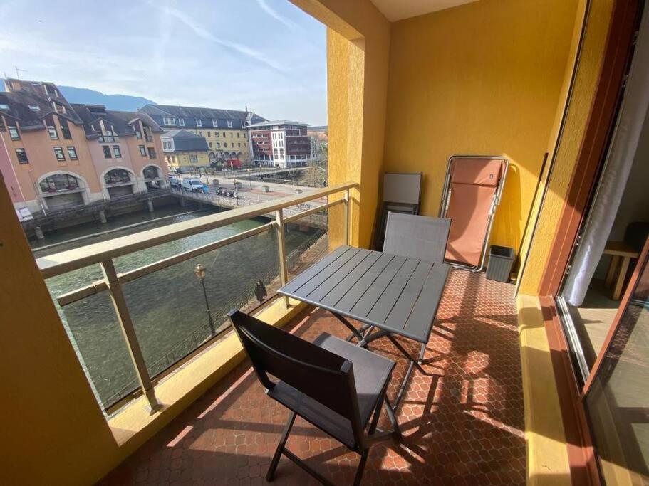 Quai Des Cordeliers, Balcon Et Vieille Ville Annecy Eksteriør bilde